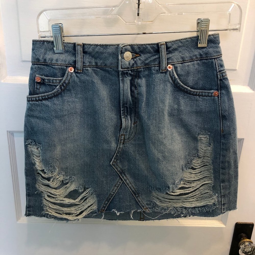 Topshop Distressed Denim Skirt Size 4 US